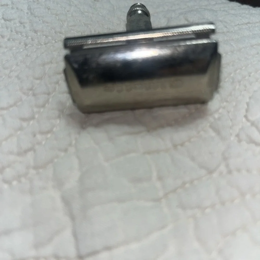 Vintage Gillette 1966 L4 Original Pressed Logo Ball‎ End Travel DE Safety Razor
